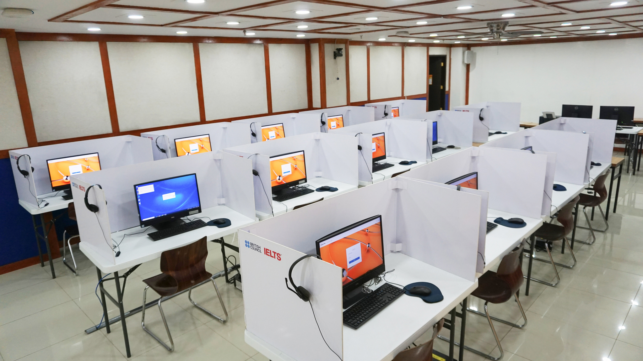 PINESメインテストルーム