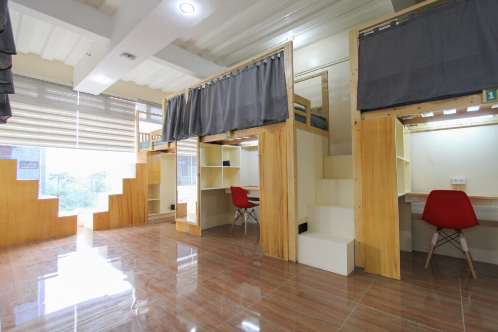 PINESメイン4人部屋