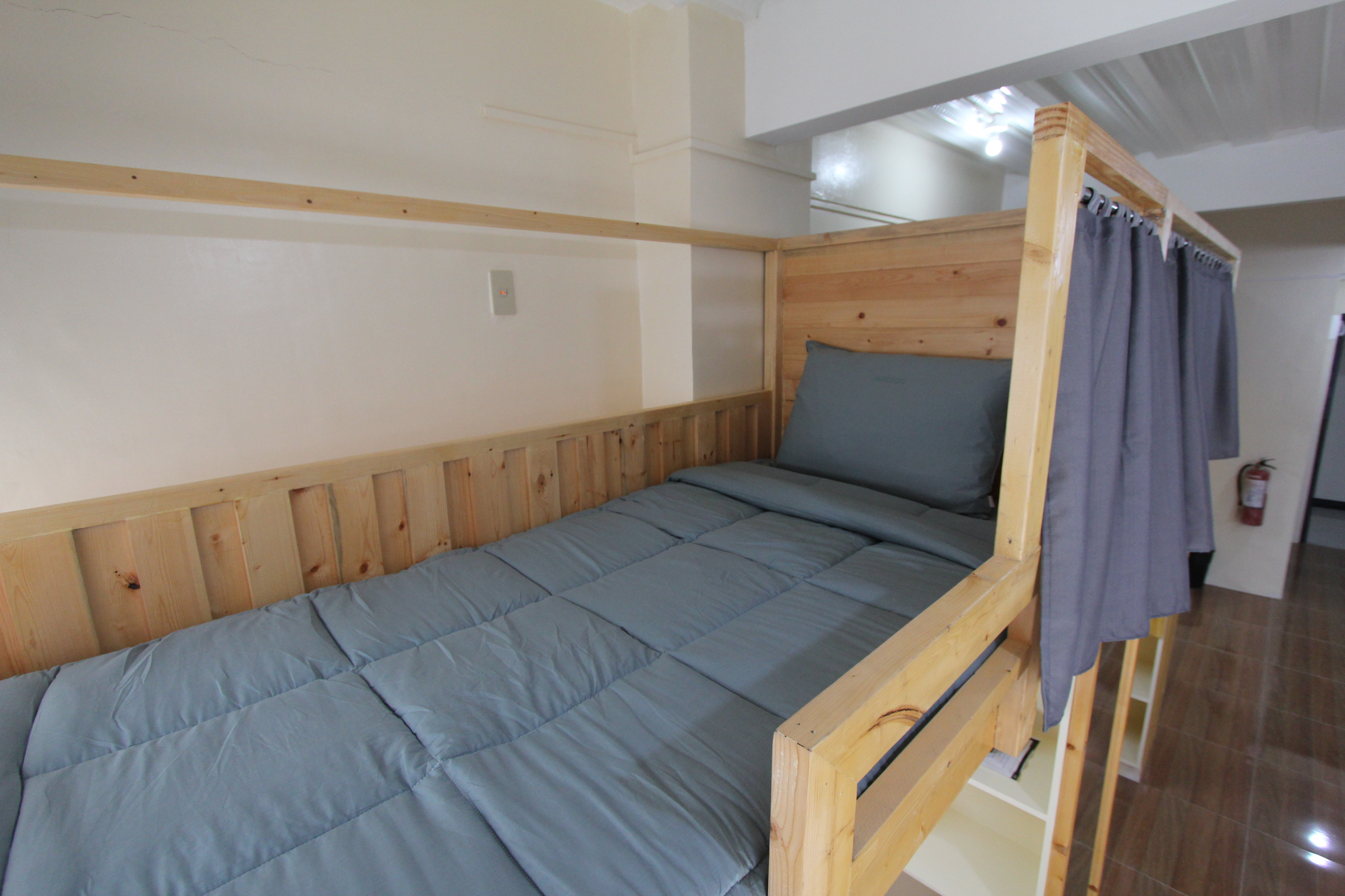 PINESメイン4/6人部屋