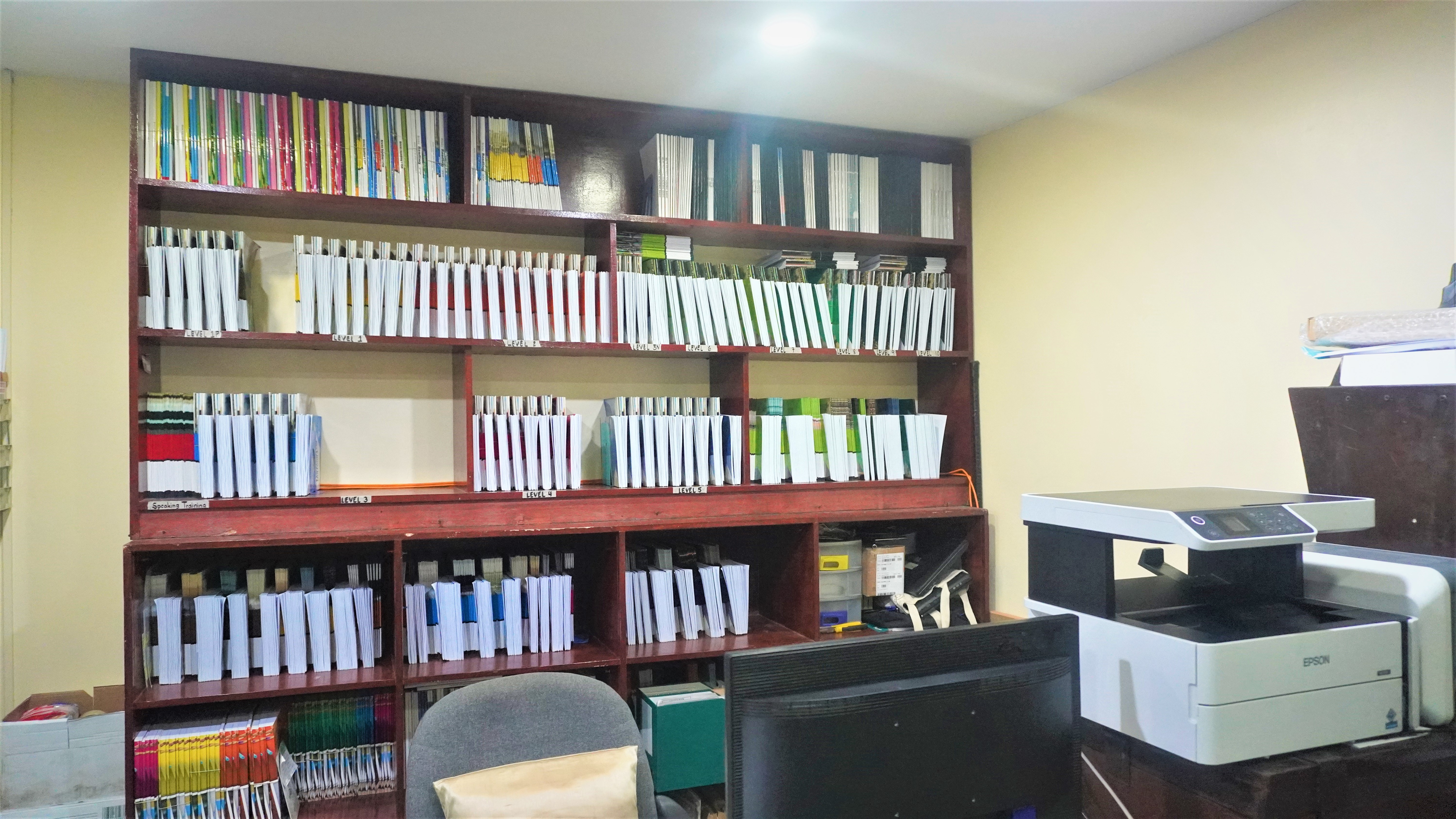 PINESメインライブラリー