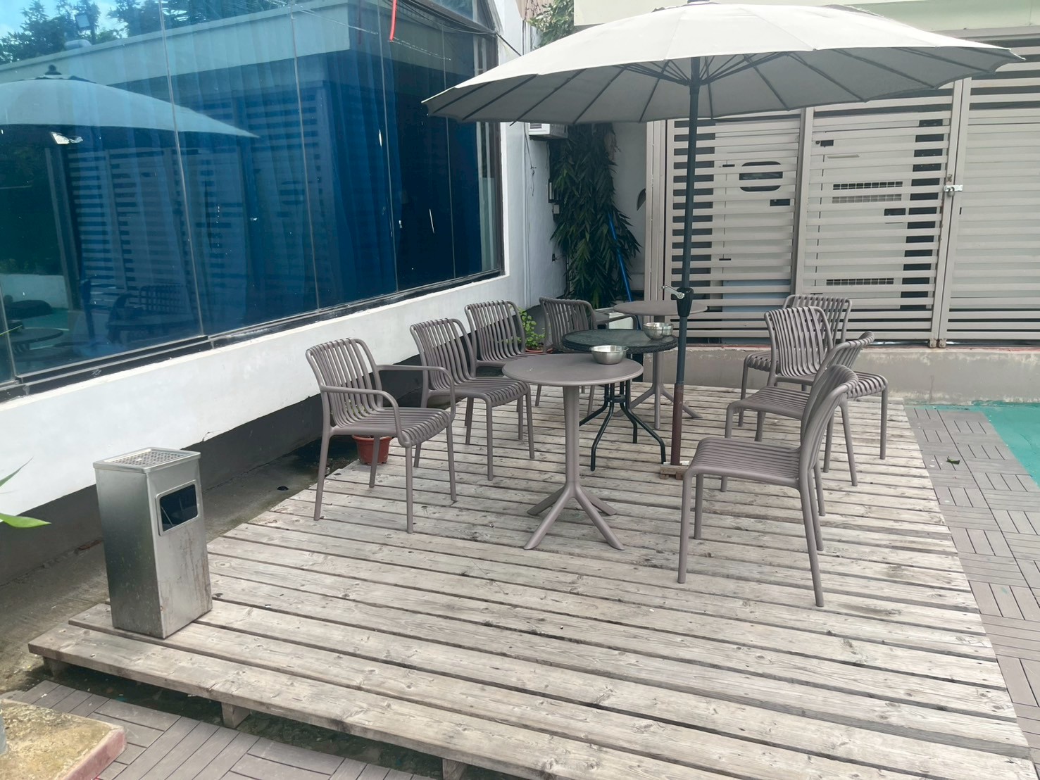 IU English_Smoking area