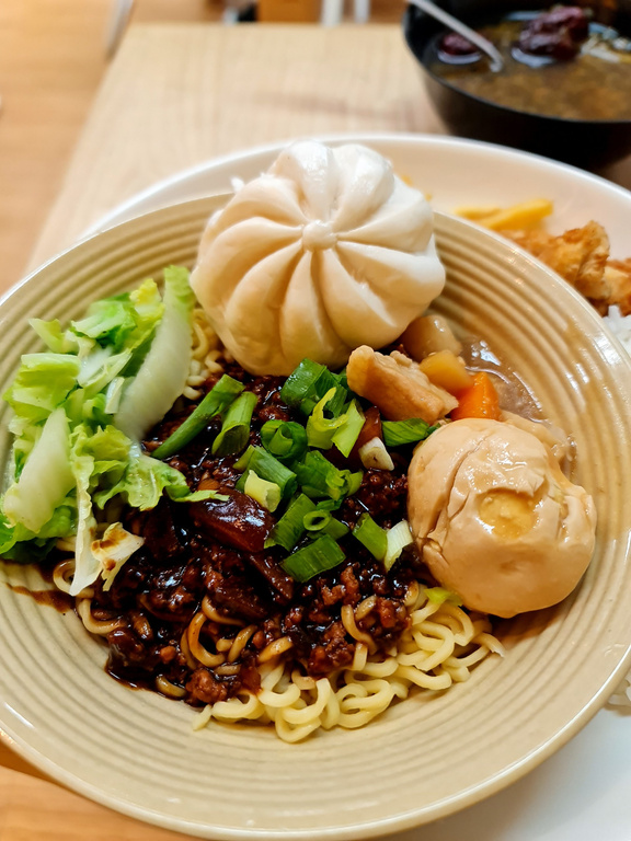 食事例3_2025 IU ENGLISH